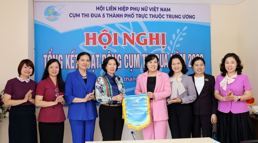 Chủ tịch Hà Thị Nga: Hội LHPN 5 thành phố trực thuộc TƯ phải là &quot;đầu tàu&quot; góp phần nâng cao vị thế tổ chức Hội - Ảnh 4.