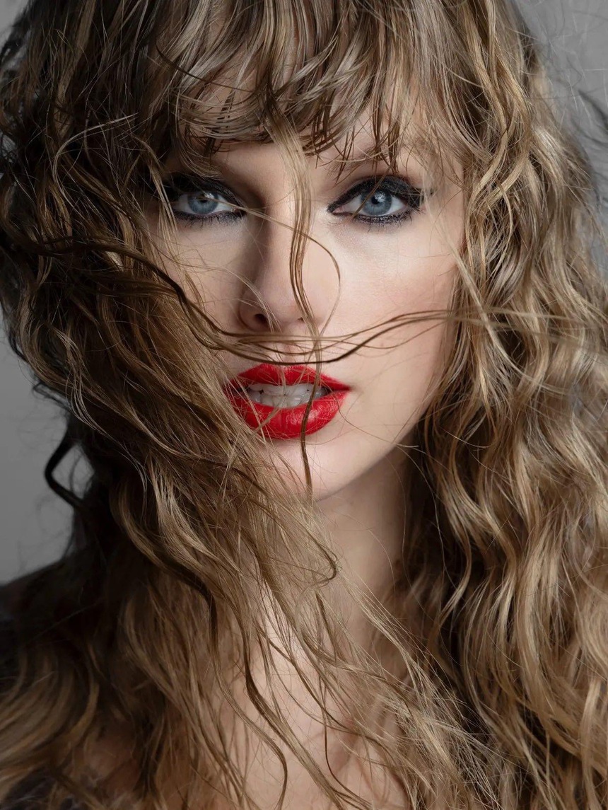 Taylor Swift is the first entertainer of the century to be honored by TIME as "Person of the Year" - Photo 4.