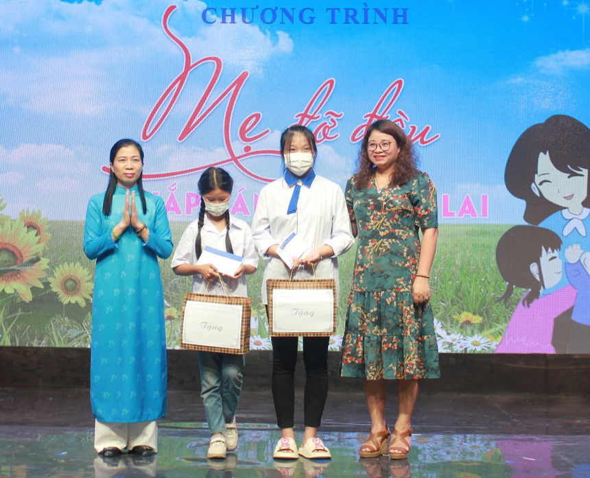 Hội Nữ Doanh nhân Hưng Yên: Hỗ trợ sinh kế cho phụ nữ nghèo và kết nối đỡ đầu trên 200 trẻ mồ côi - Ảnh 2. Hội Nữ Doanh nhân Hưng Yên: Hỗ trợ sinh kế cho phụ nữ nghèo và kết nối đỡ đầu trên 200 trẻ mồ côi - Ảnh 2.