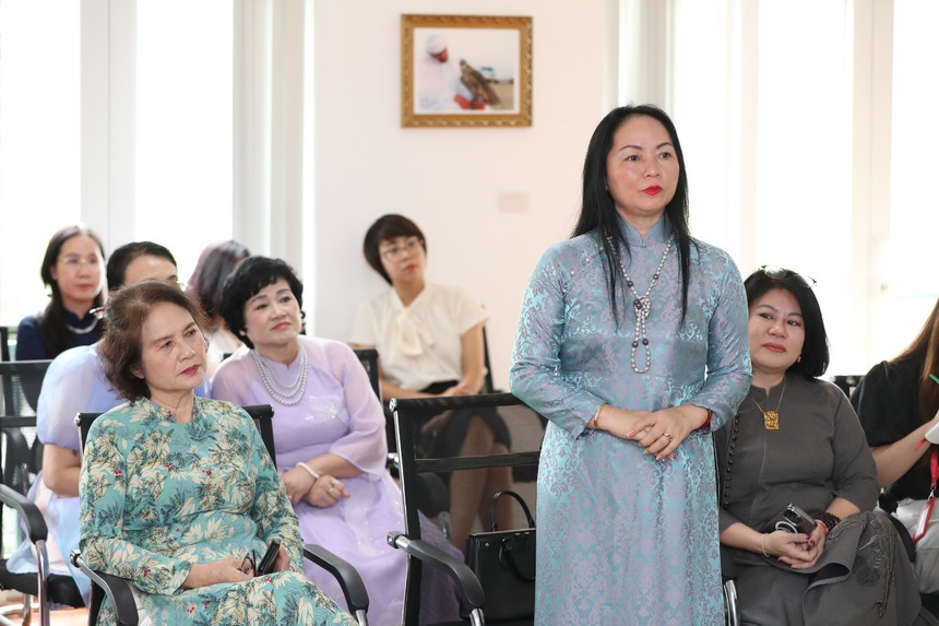 Đại sứ quán UAE tại Việt Nam giao lưu với các nữ doanh nhân Việt Nam nhân kỷ niệm nhân Ngày Phụ nữ UAE 2023 - Ảnh 1.