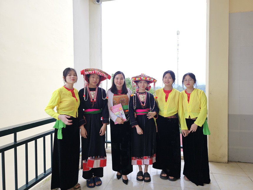 Giúp học sinh dân tộc thiểu số biến ước mơ thành hiện thực- Ảnh 2. Giúp học sinh dân tộc thiểu số biến ước mơ thành hiện thực- Ảnh 2.