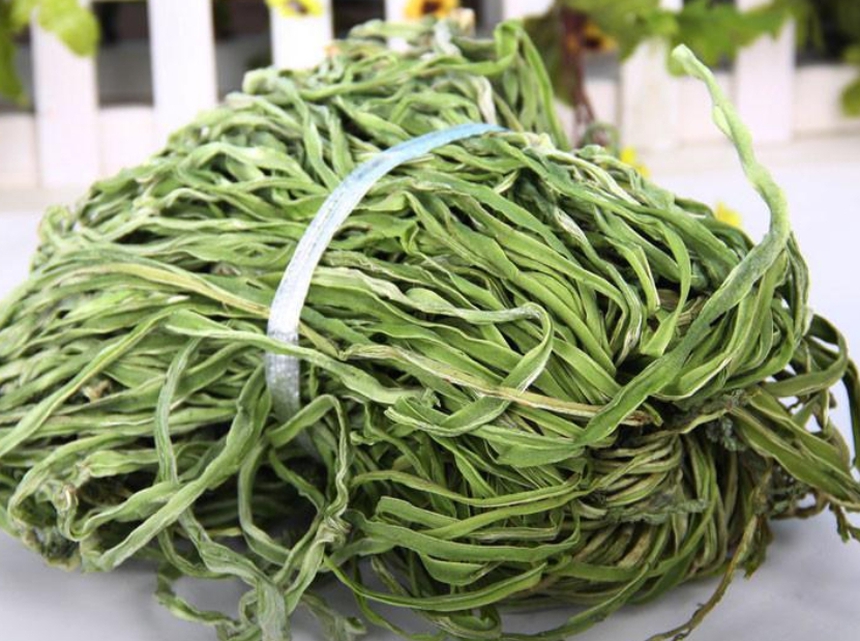 Loại rau cùng họ với rau diếp nhưng bổ ngang tổ yến- Ảnh 1. Loại rau cùng họ với rau diếp nhưng bổ ngang tổ yến- Ảnh 1.