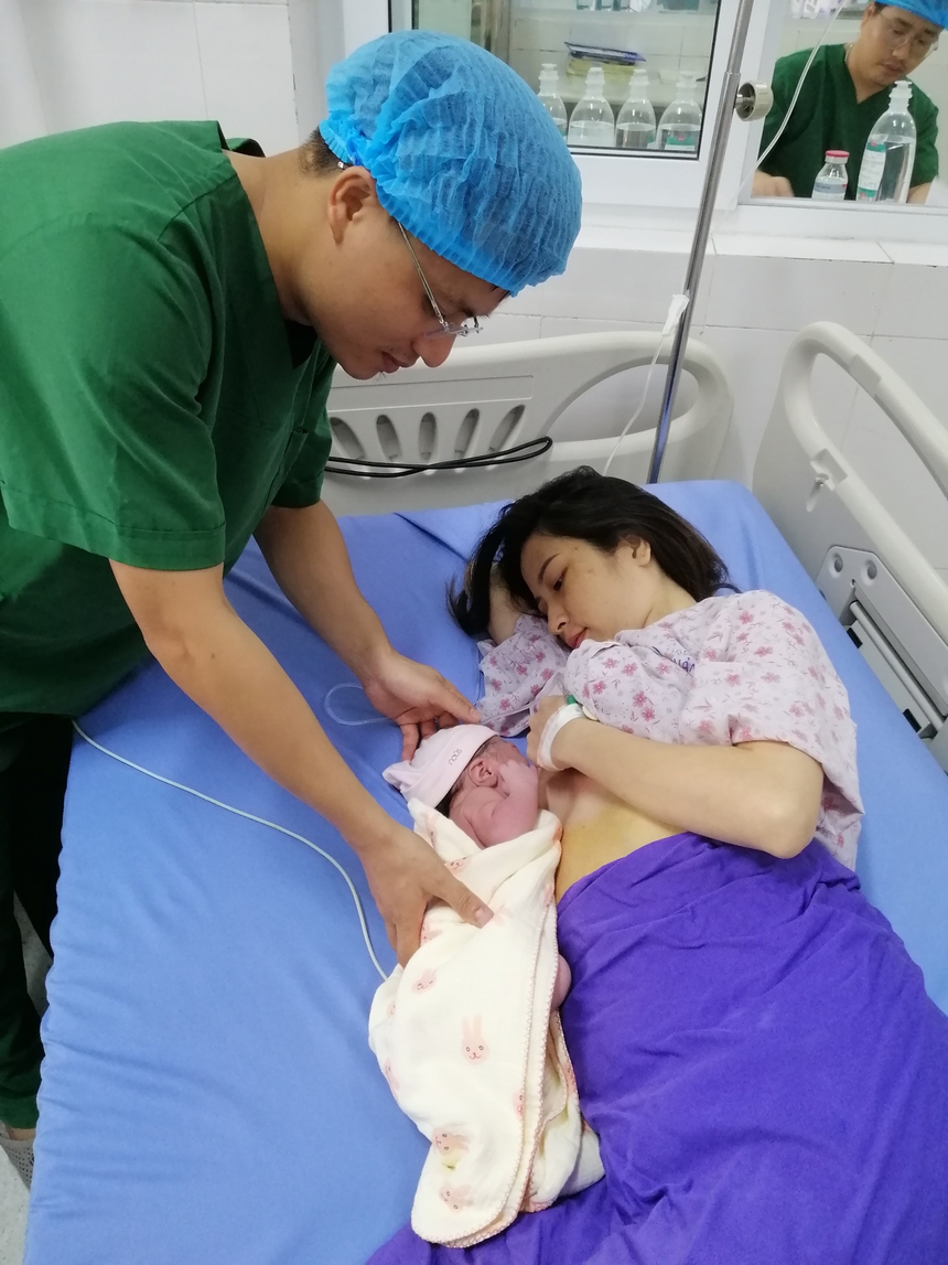 Không nuôi con bằng sữa mẹ: Thiếu hiểu biết = hại con?- Ảnh 1. Không nuôi con bằng sữa mẹ: Thiếu hiểu biết = hại con?- Ảnh 1.