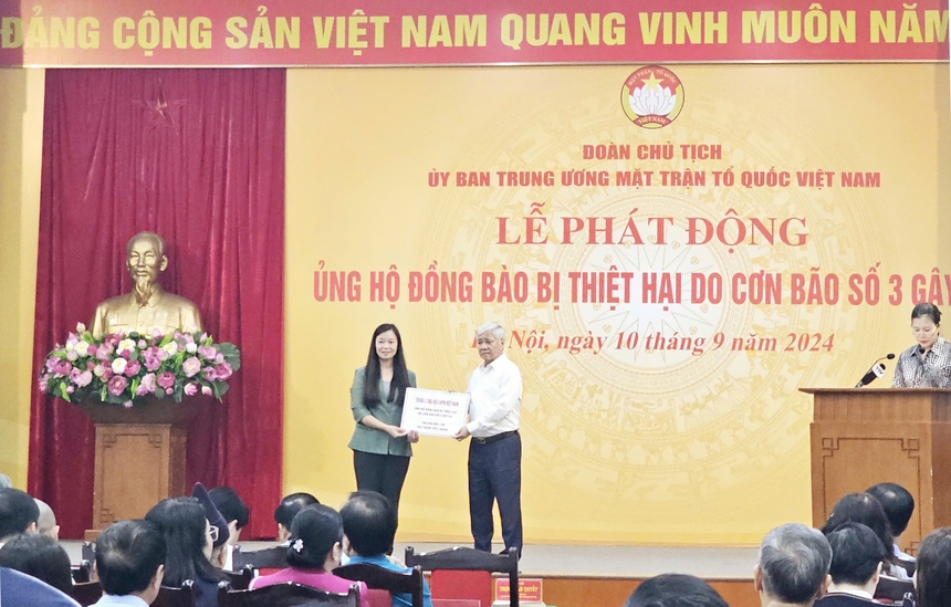 Cơ quan TƯ Hội LHPN Việt Nam phát động ủng hộ đồng bào khắc phục hậu quả cơn bão số 3- Ảnh 3.