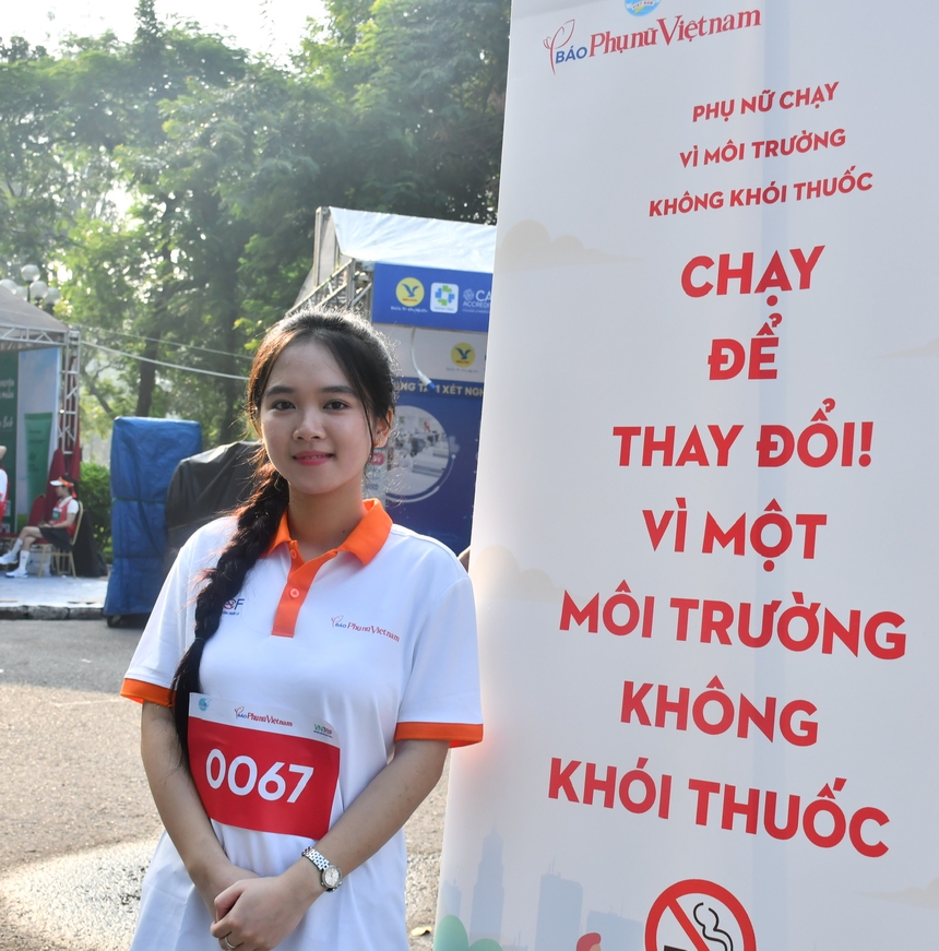 Học viện Quân y: Tiếp tục lan toả thông điệp “Vì môi trường không khói thuốc” đến giảng đường- Ảnh 1.