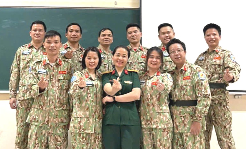 Nữ Đại tá Quân y hơn 20 năm đổi mới trong từng giờ giảng- Ảnh 2.