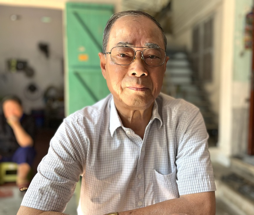 "Mắc kẹt" trong vùng đất quy hoạch, hàng trăm hộ dân sống khốn khổ bên sông Đáy- Ảnh 1. "Mắc kẹt" trong vùng đất quy hoạch, hàng trăm hộ dân sống khốn khổ bên sông Đáy- Ảnh 1.