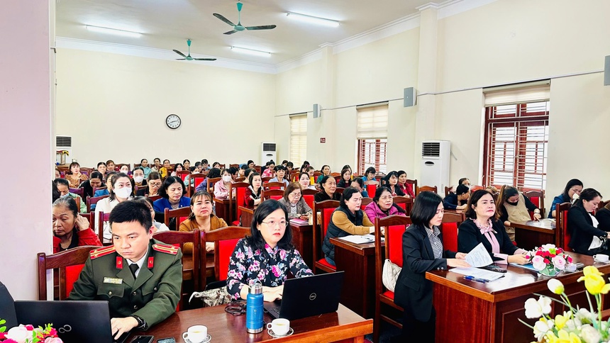 Nâng cao kỹ năng nhận diện, ứng phó với lừa đảo trên không gian mạng cho hội viên, phụ nữ Quảng Ninh - Ảnh 1.