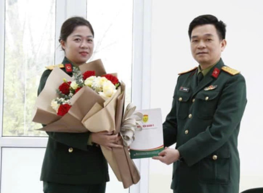 "Bóng hồng" Quân y miệt mài luyện tập cho lễ diễu binh - Ảnh 2.
