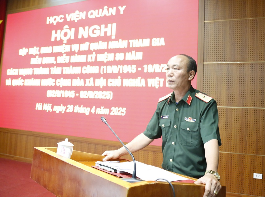 Học viện Quân y giao nhiệm vụ cho các nữ quân nhân tham gia diễu binh dịp Quốc khánh 2/9 - Ảnh 1.