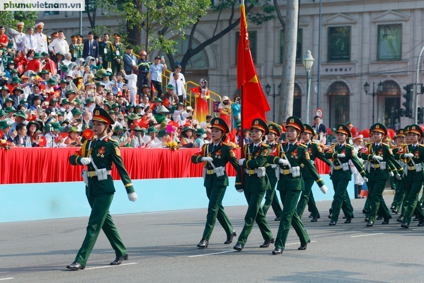 Cận cảnh phụ nữ Việt Nam đẹp mạnh mẽ và rạng ngời tại đại lễ Diễu binh – Diễu hành 30-4- Ảnh 5.