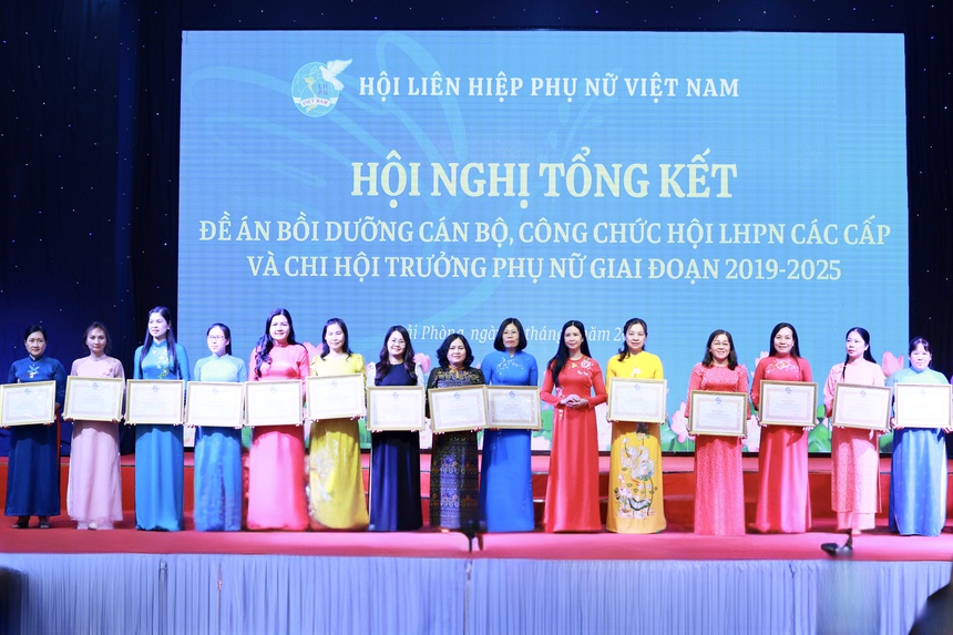 Tổng kết 7 năm Đề án Bồi dưỡng cán bộ, công chức Hội LHPN các cấp và chi hội trưởng phụ nữ