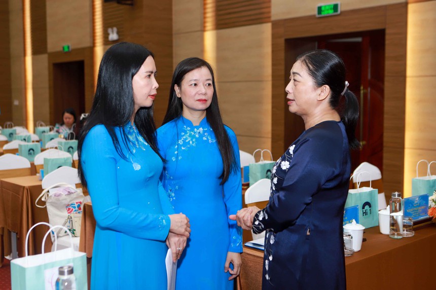 Khai mạc Hội nghị lần thứ 13 Ban Chấp hành TƯ Hội LHPN Việt Nam khóa XIII- Ảnh 5. Khai mạc Hội nghị lần thứ 13 Ban Chấp hành TƯ Hội LHPN Việt Nam khóa XIII- Ảnh 5.