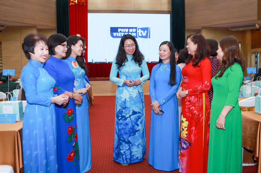 Khai mạc Hội nghị lần thứ 13 Ban Chấp hành TƯ Hội LHPN Việt Nam khóa XIII- Ảnh 8. Khai mạc Hội nghị lần thứ 13 Ban Chấp hành TƯ Hội LHPN Việt Nam khóa XIII- Ảnh 8.