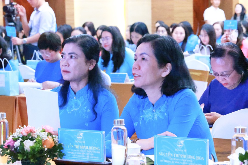 Khai mạc Hội nghị lần thứ 13 Ban Chấp hành TƯ Hội LHPN Việt Nam khóa XIII- Ảnh 4. Khai mạc Hội nghị lần thứ 13 Ban Chấp hành TƯ Hội LHPN Việt Nam khóa XIII- Ảnh 4.