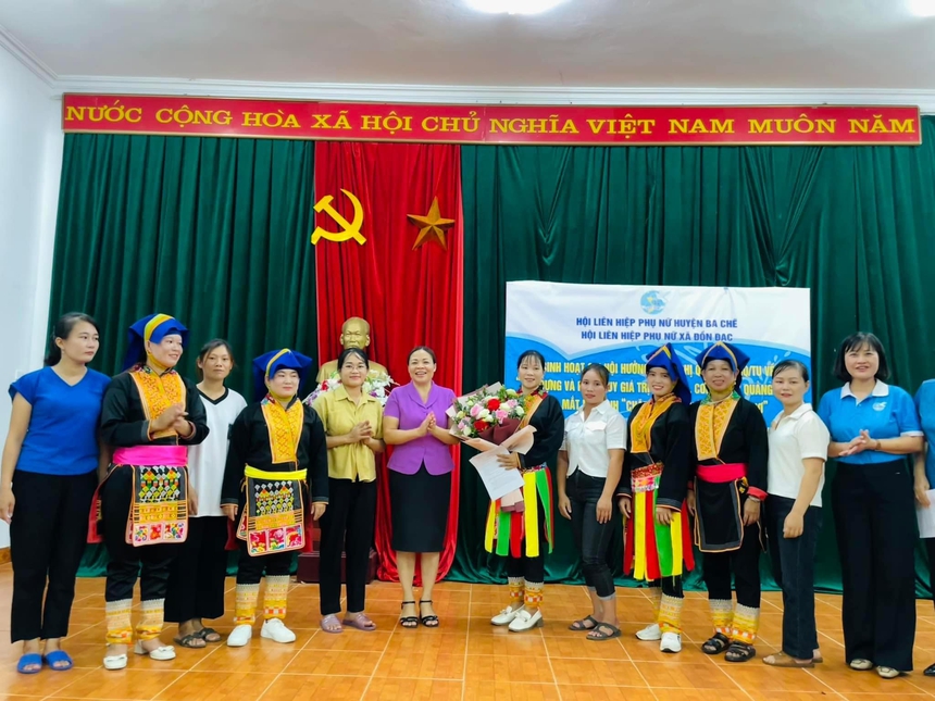 Những người truyền cảm hứng để phụ nữ dân tộc thiểu số tại Quảng Ninh thay đổi nếp nghĩ, cách làm- Ảnh 3.