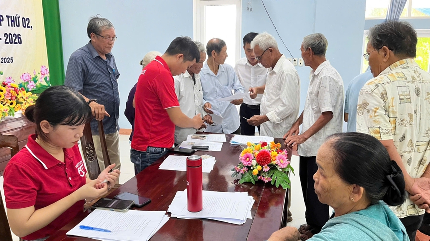 Đồng hành cùng người cao tuổi tiếp cận chính sách hưu trí xã hội- Ảnh 2.