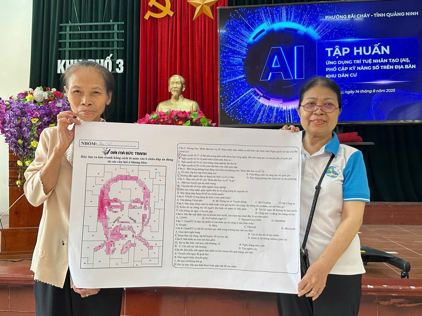 "Cầm tay chỉ việc" giúp hội viên, phụ nữ Quảng Ninh giảm nghèo thông tin trên không gian số- Ảnh 2.