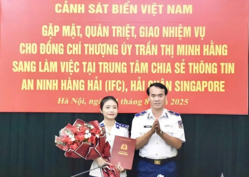 Nữ sĩ quan Cảnh sát biển Việt Nam đầu tiên nhận nhiệm vụ tại IFC