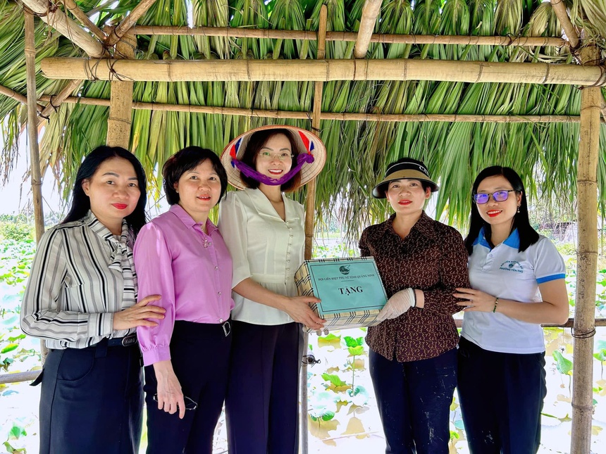 Sáng tạo, linh hoạt trong tham mưu, chỉ đạo thực hiện xây dựng nông thôn mới- Ảnh 3. Sáng tạo, linh hoạt trong tham mưu, chỉ đạo thực hiện xây dựng nông thôn mới- Ảnh 3.