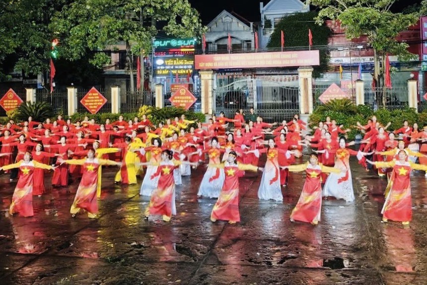 Hội LHPN tỉnh Ninh Bình: Đa dạng hoạt động chào mừng Quốc khánh 2/9- Ảnh 2.