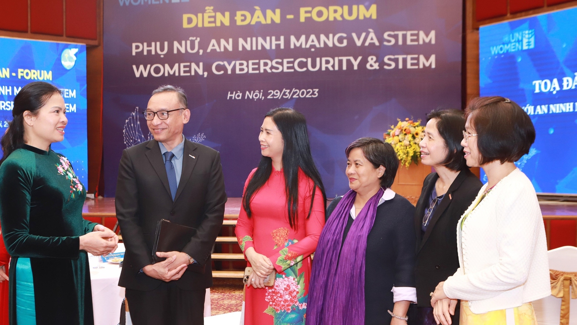 Hơn 400 đại biểu tham dự Diễn đàn quốc tế "Phụ nữ, An ninh Mạng và STEM"