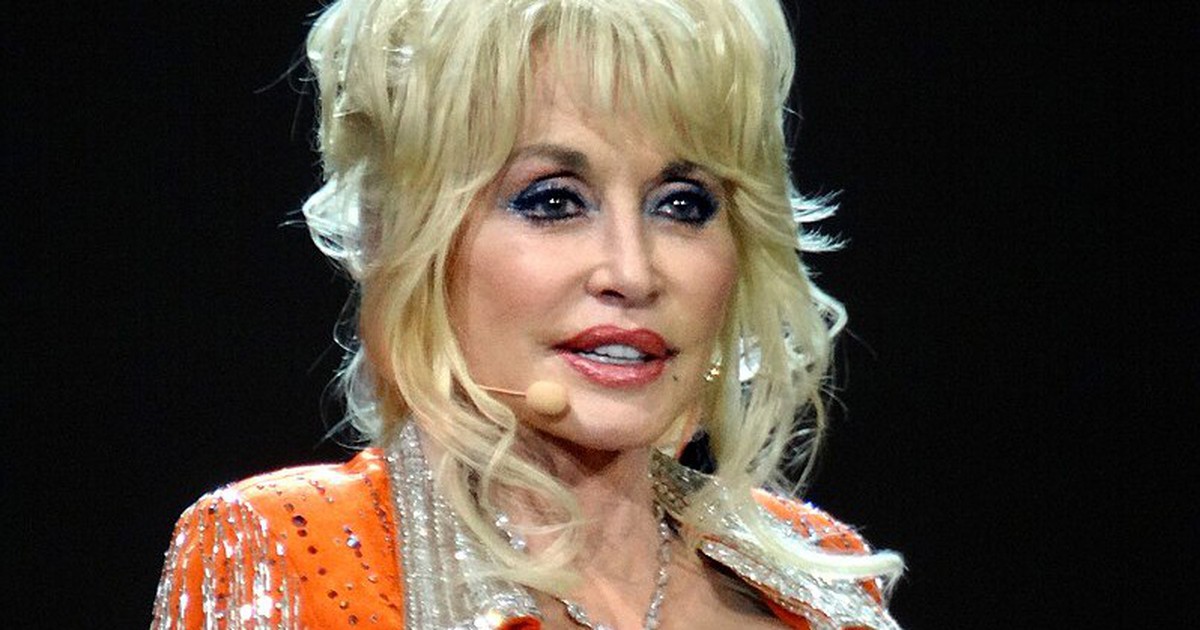 Dolly Parton: Biểu tượng của âm nhạc đồng quê