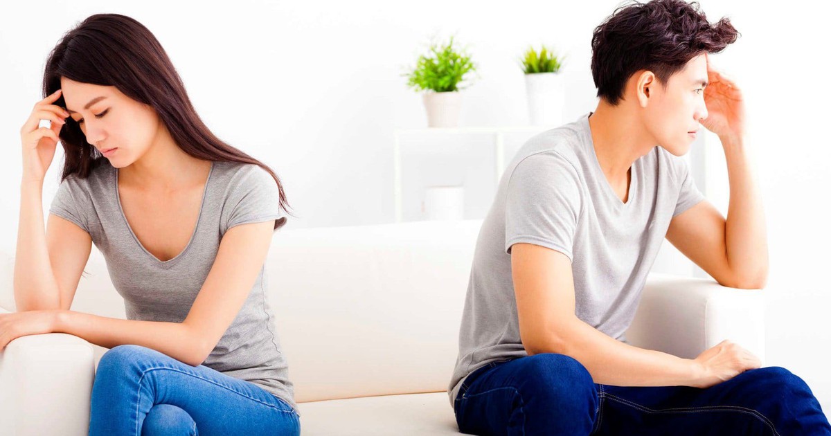 Im lặng có thể biến thành bức tường ngăn cách vợ chồng