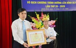 Quán quân Đường lên đỉnh Olympia nhận bằng khen của Bộ Giáo dục