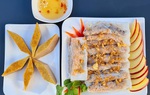 Món bánh cuốn nhân ruốc tôm, mộc nhĩ cho ngày cuối tuần thi vị 