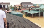 Quảng Bình: 4 người chết, 9 người bị thương do mưa lũ, ùn tắc kéo dài trên quốc lộ