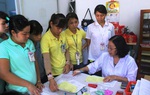 Ưu tiên chăm sóc sức khỏe sinh sản cho nữ công nhân lao động
