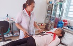 Nữ hộ sinh 13 năm tận tụy chăm sóc sức khỏe người dân biên giới
