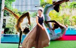 Mẹ Hồ Ngọc Hà U65 vẫn đứng vững trên giày cao gót nhờ tập luyện mỗi sáng