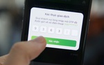 Từ vụ tài khoản Vietcombank "bốc hơi" 406 triệu: "Bắt lỗi" cách xác thực mã OTP qua SMS 