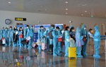 Tạm dừng đường bay quốc tế về Việt Nam do phí cách ly cao