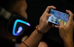 Nhiều học sinh cấp 2 chơi game 7 tiếng mỗi ngày