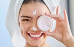 Chuyên gia tiết lộ nguyên tắc vàng chăm sóc da mềm ẩm trong mùa hanh khô