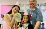 Phạm Quỳnh Anh cùng chồng cũ tổ chức sinh nhật, thể hiện tình cảm với con gái ở lớp học