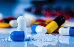 Tự ý mua thuốc, uống thừa hoặc thiếu liều lượng khiến tỷ lệ kháng kháng sinh tại Việt Nam tăng cao