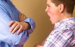Stop nhanh nhất hành vi ngang ngược và thói quen nói hỗn của con