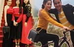 Quyền Linh style nông dân nhưng bà xã là "tay chơi" sành mốt