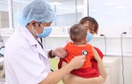 Bé 9 tháng tuổi ngừng tim 3 lần vẫn được cứu sống