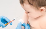 Thời tiết chuyển mùa, tiêm vaccine đúng thời điểm đem lại hiệu quả tăng miễn dịch cho trẻ nhỏ