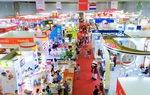 Chỉ cần một nhấp chuột có thể mua hàng từ đông đảo nhà xuất, nhập khẩu trong nước và quốc tế