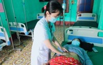 25 công nhân nhập viện cấp cứu do ngộ độc thực phẩm