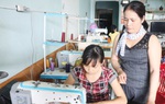 Tổ may gia công giúp nhiều phụ nữ có việc làm lúc nông nhàn 