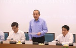 Buộc thôi việc những cán bộ có hành vi bảo kê, tiếp tay cho buôn lậu, hàng giả