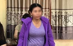 Mẹ học sinh lớp 1 đứng “phơi nắng” trước cổng trường: “Mong cô giáo không bị kỷ luật”