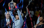 Tay vợt Naomi Osaka là nữ vận động viên có thu nhập cao nhất thế giới 